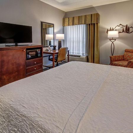 Hampton Inn & Suites Pigeon Forge On The Parkway Екстериор снимка