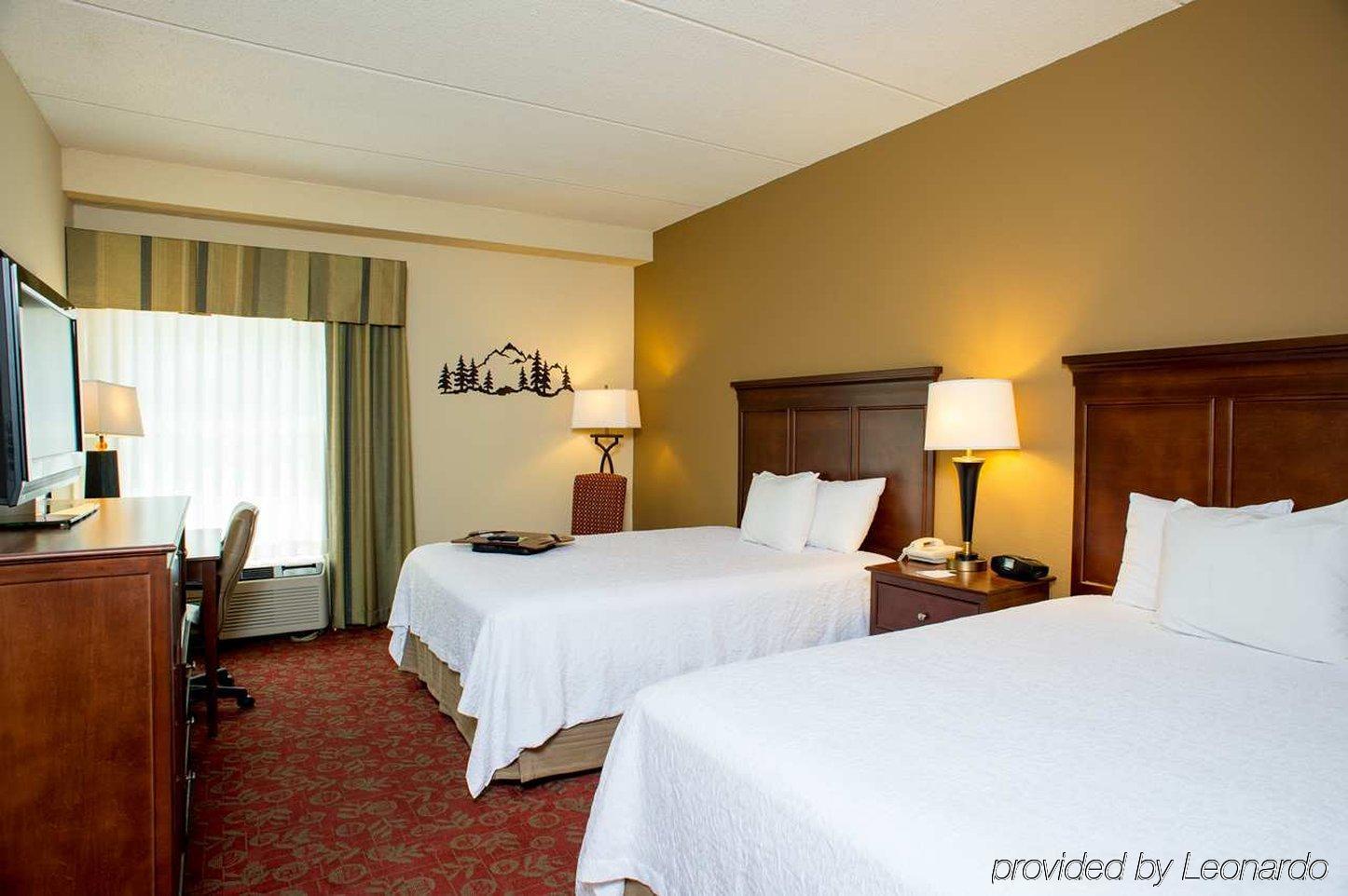 Hampton Inn & Suites Pigeon Forge On The Parkway Екстериор снимка